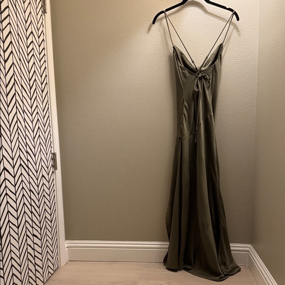 Astr Olive Green Dress - Picture 8 of 8